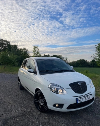 Lancia Ypsilon cena 18000 przebieg: 185500, rok produkcji 2007 z Praszka małe 211